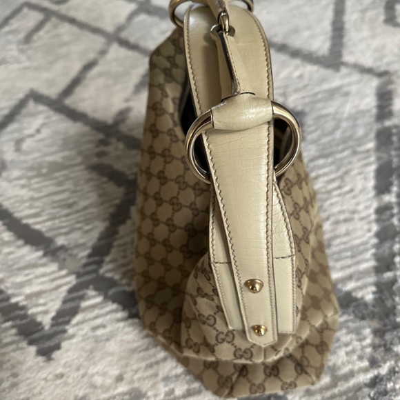 Gucci  Monogram Horsebit Hobo Medium Bag - Picture 5 of 10
